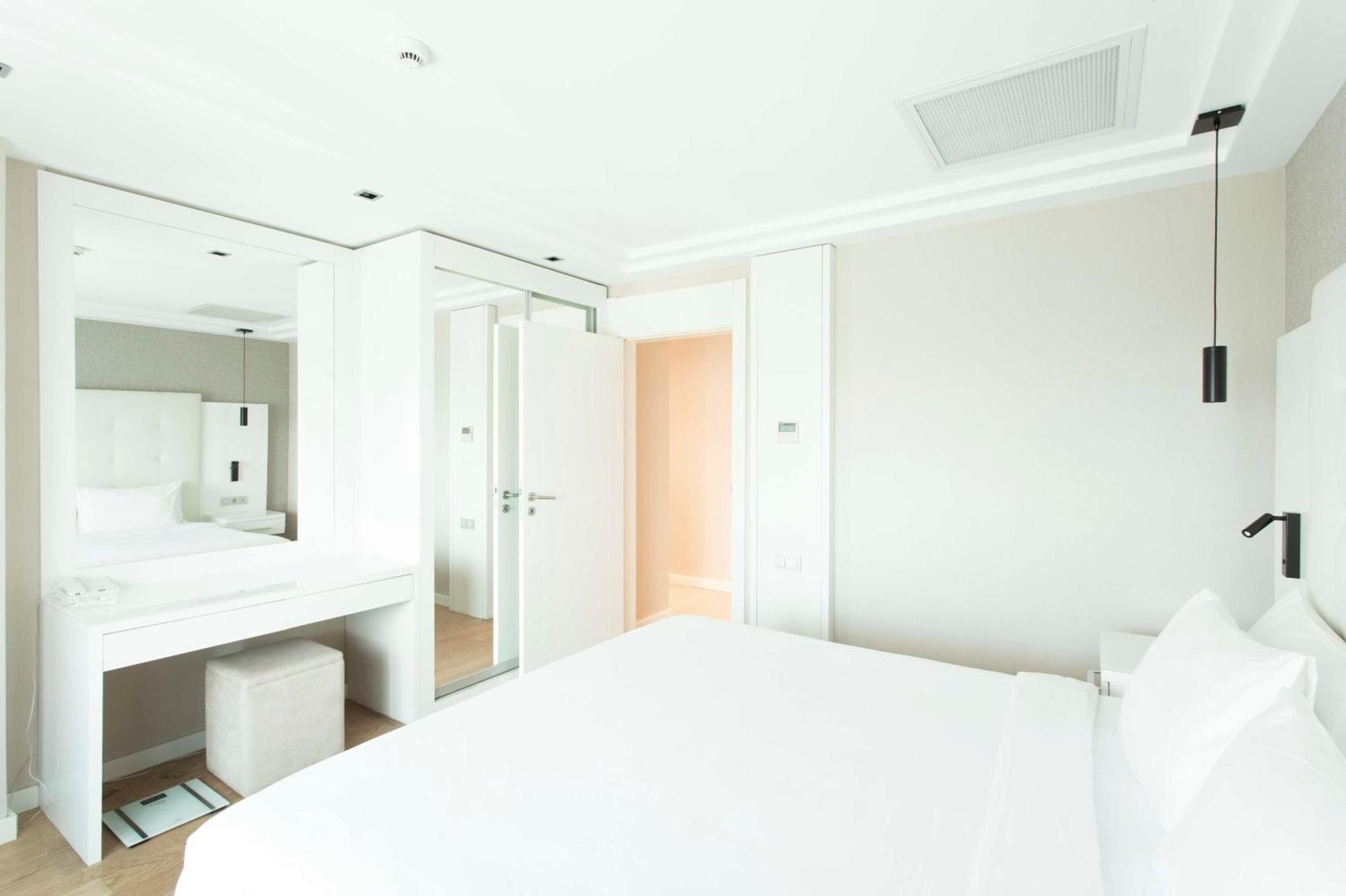 Radisson Residences Avrupa Tem Istanbul Exterior photo