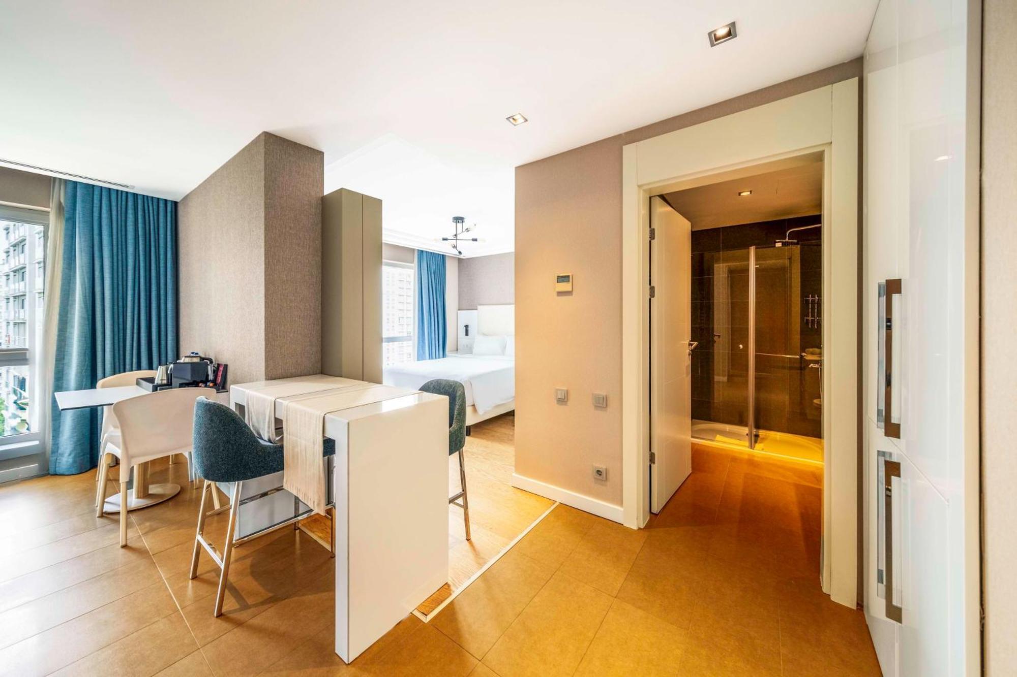 Radisson Residences Avrupa Tem Istanbul Exterior photo